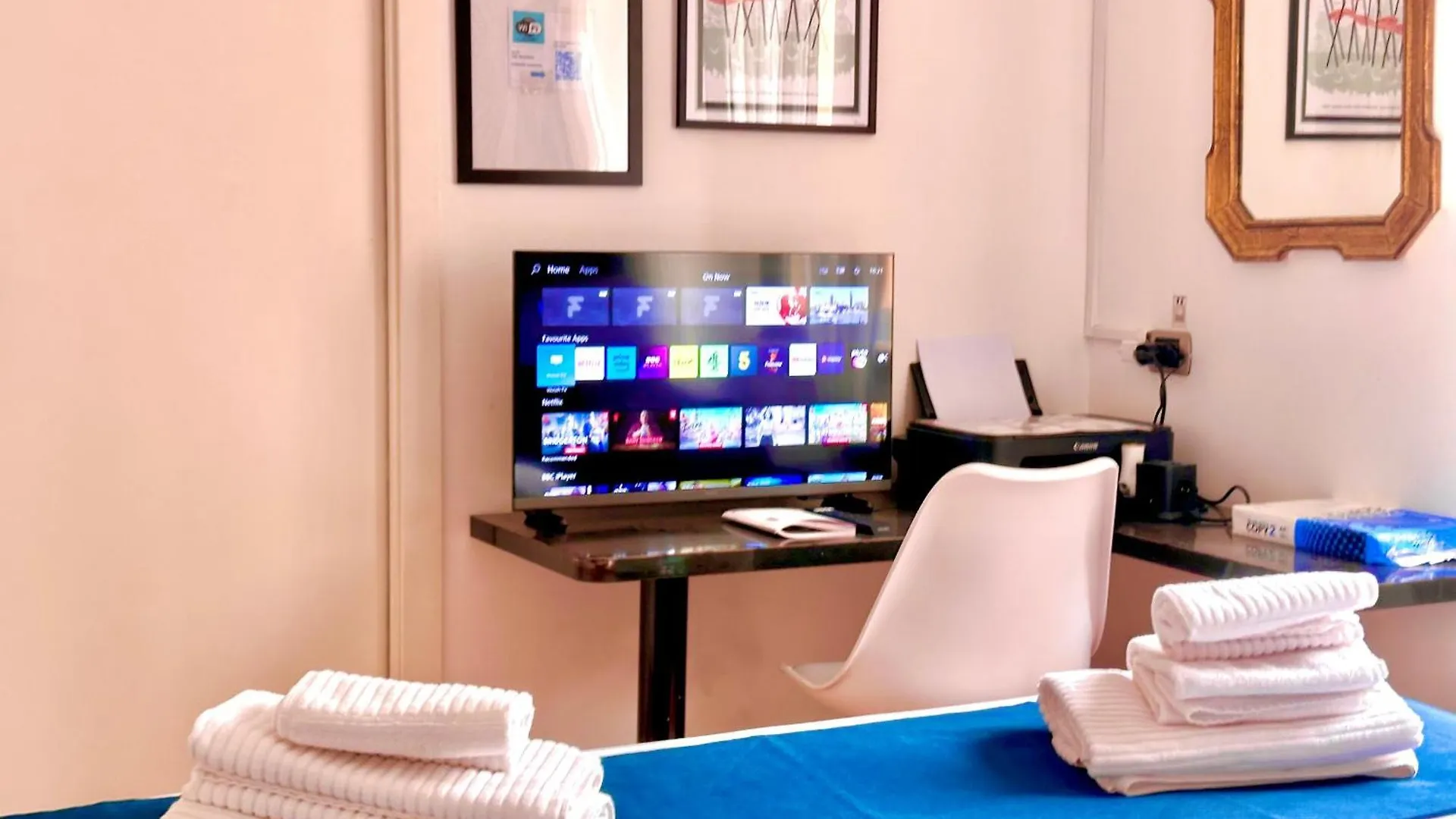 Apartment Vatican Glamorous At Passeggiata Del Gelsomino - Free Parking, 4 Guests, Central Rome - Jubilee Ideal
