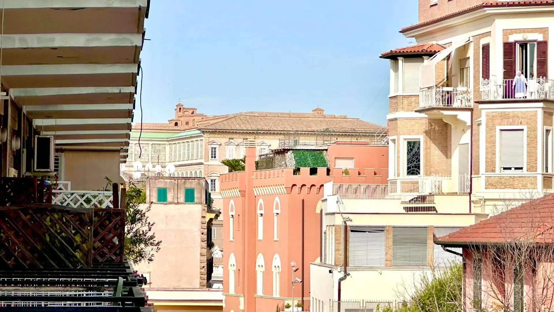 Vatican Glamorous At Passeggiata Del Gelsomino - Free Parking, 4 Guests, Central Rome - Jubilee Ideal Italy
